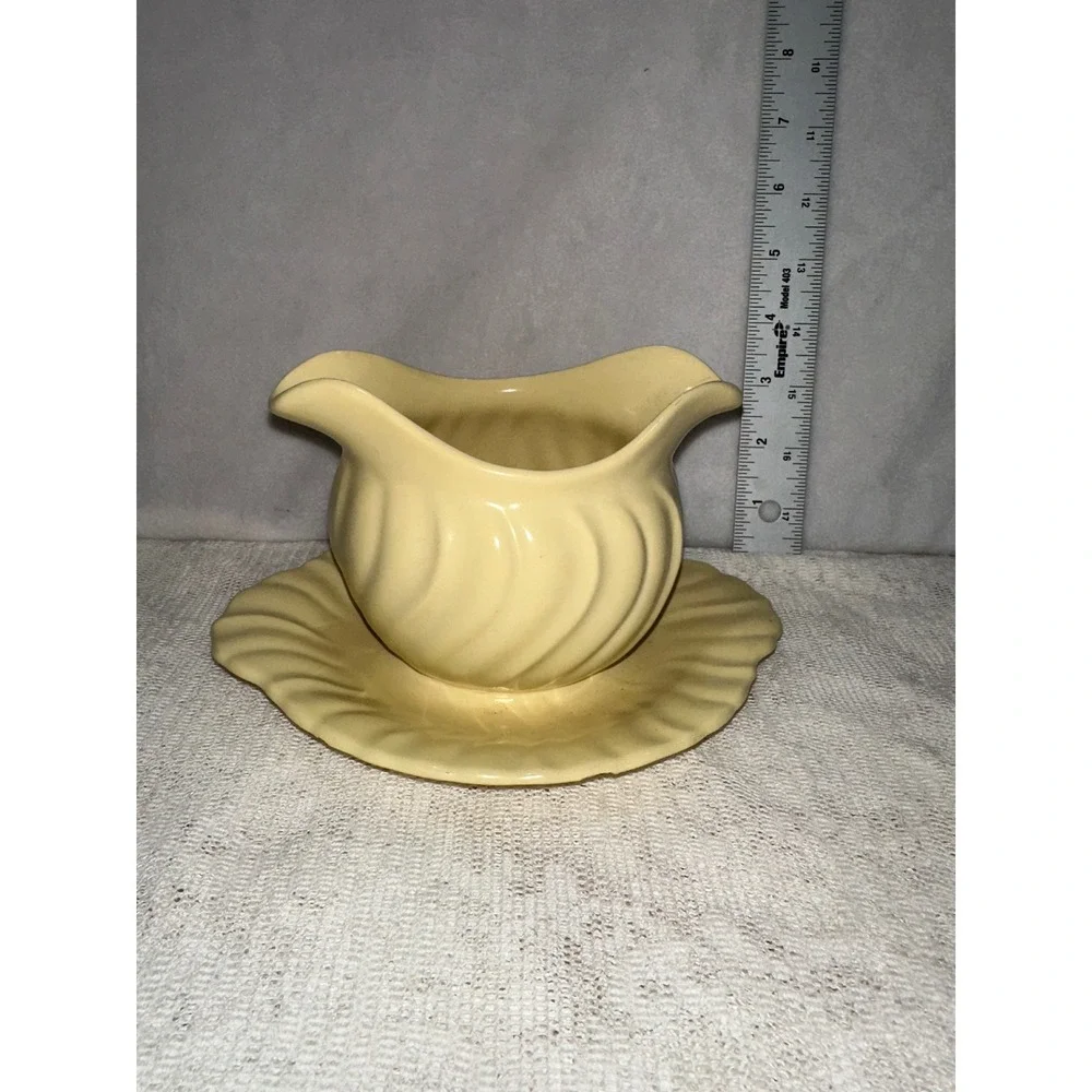 Franciscan Pottery Gravy‎ Boat with Underplate ATTACHED Yellow Swirl Design